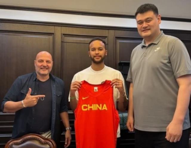 李凯尔披露归化细节：一周时间决定 放弃美国邀约