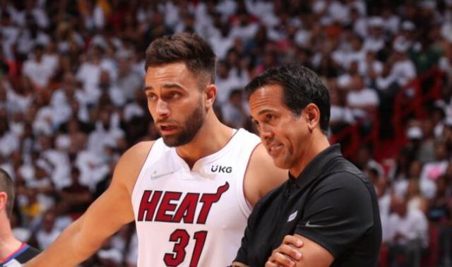 华体会体育-热火又一落选秀励志哥！斯特鲁斯变身首发神枪